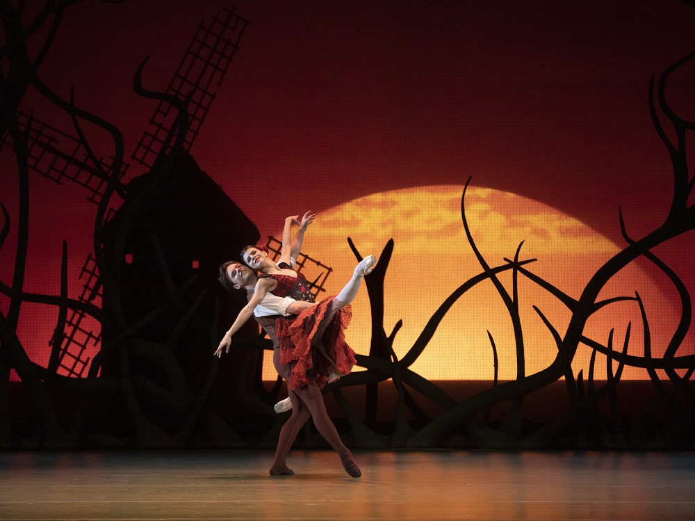 The Royal Ballet opens the 2023/24 Season with Carlos Acosta’s vibrant Don Quixote 